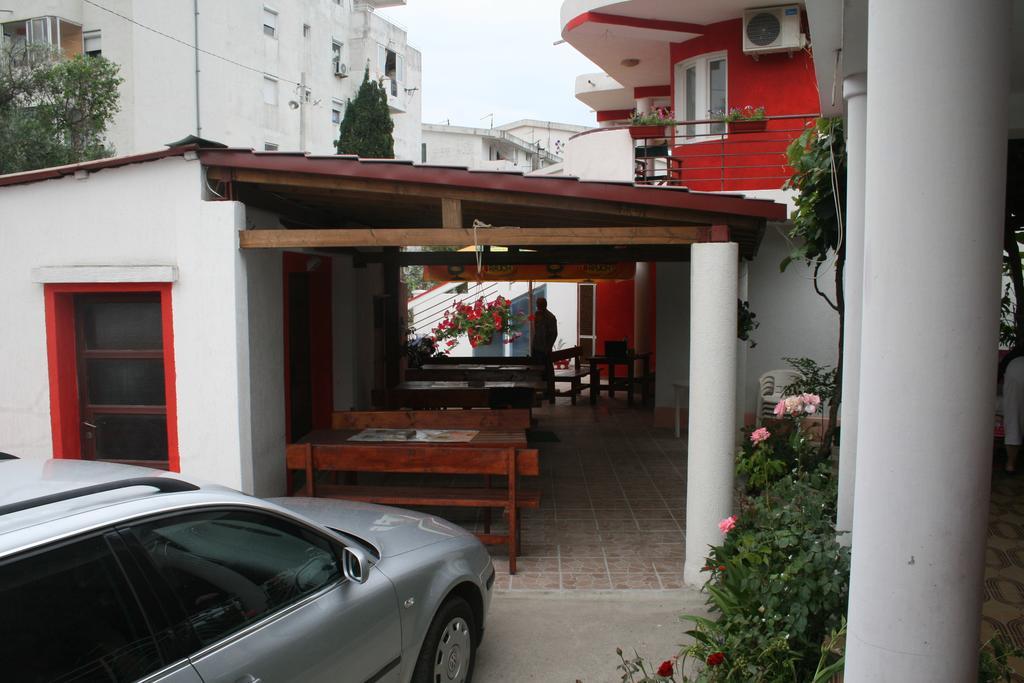 Lukic Apartmani バール エクステリア 写真