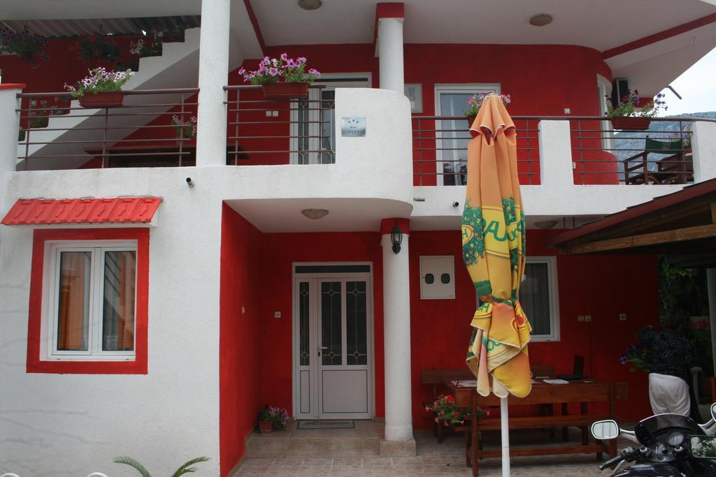Lukic Apartmani バール エクステリア 写真