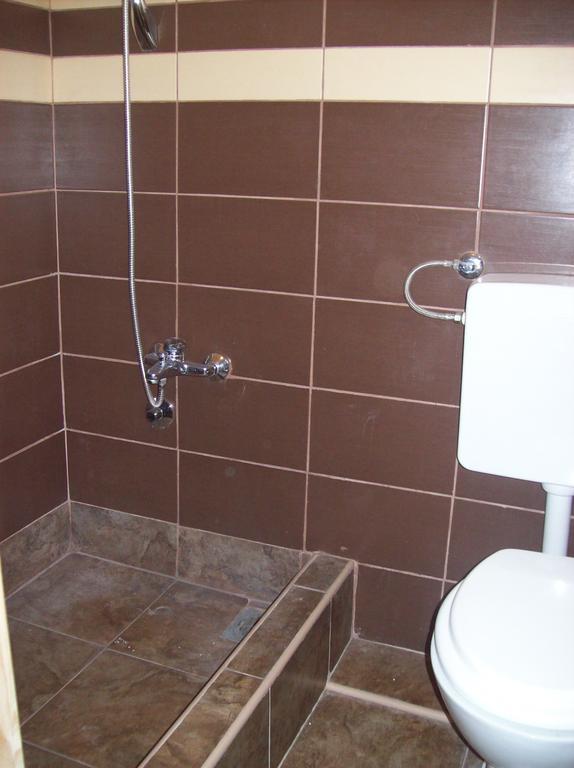 Lukic Apartmani バール 部屋 写真